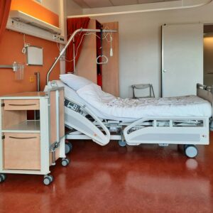This orange hospital room transforms when there is failure to escalate during labor, as it may become a place of medical negligence.